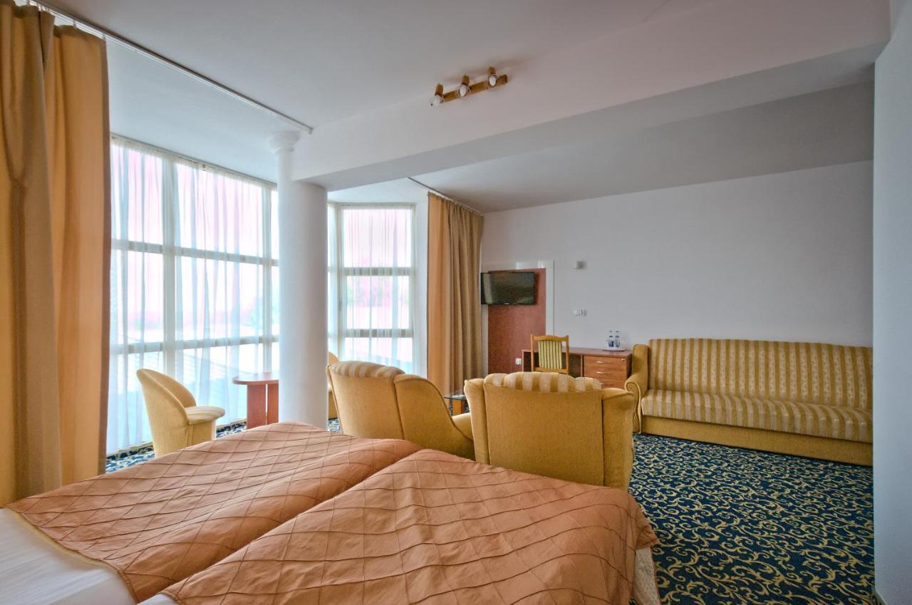 Hotel Sezam Kraczkowa Exterior photo