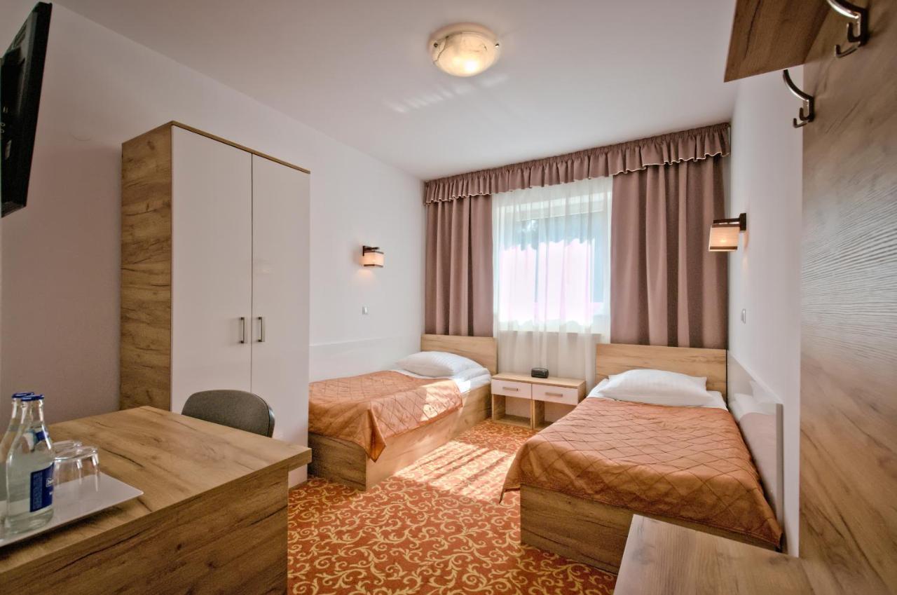 Hotel Sezam Kraczkowa Exterior photo